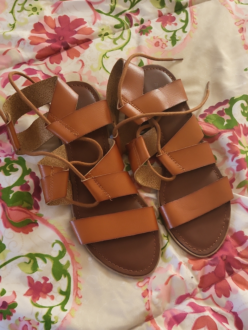 Women’s Tan Strappy Leather Gladiator Sandals